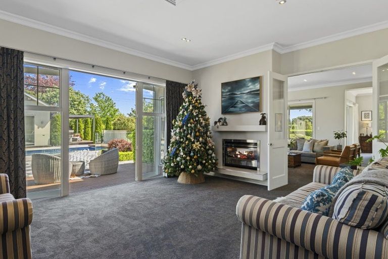 Photo of property in 7 Westall Lane, Avonhead, Christchurch, 8042