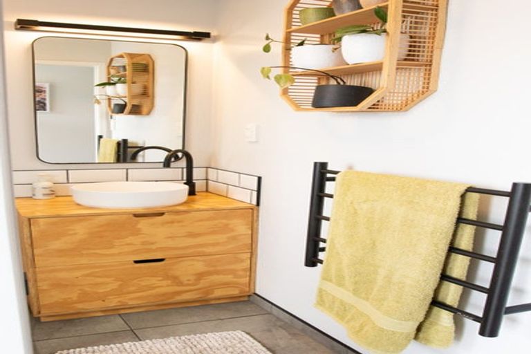 Photo of property in 16 Gawler Street, Te Horo Beach, Otaki, 5581