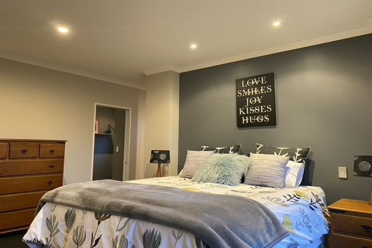 Photo of property in 8 Rossington Drive, West Melton, 7618