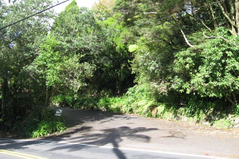 Photo of property in 84 Scenic Drive, Titirangi, Auckland, 0604