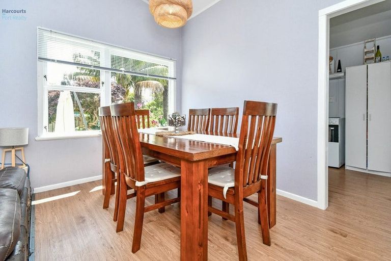 Photo of property in 182 Queen Street, Pukekohe, 2120