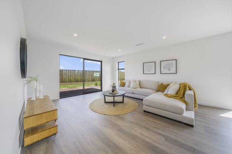 Photo of property in 12 Greig Crescent, Amberley, 7481