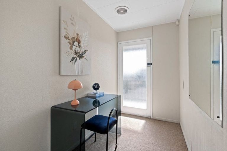 Photo of property in 9 Sungrove Rise, Sunnyvale, Auckland, 0612