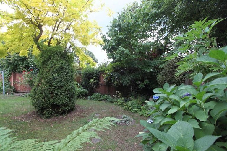 Photo of property in 2/53 Withells Road, Avonhead, Christchurch, 8042