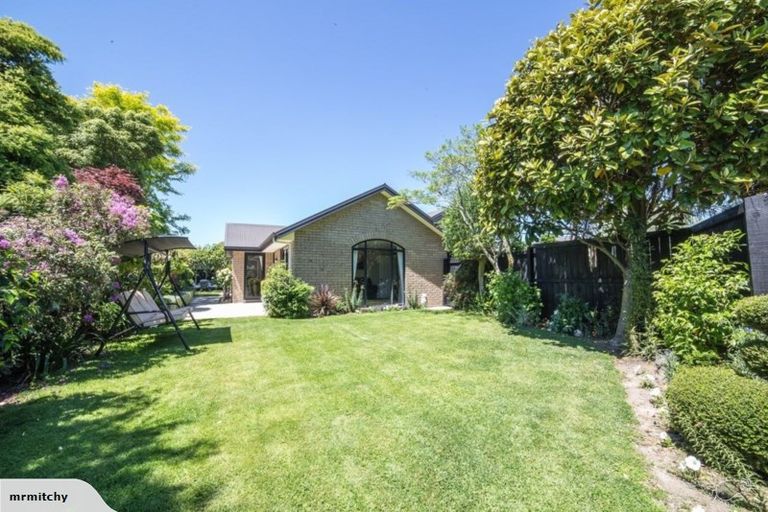 Photo of property in 3 Scarlet Lane, Redwood, Christchurch, 8051