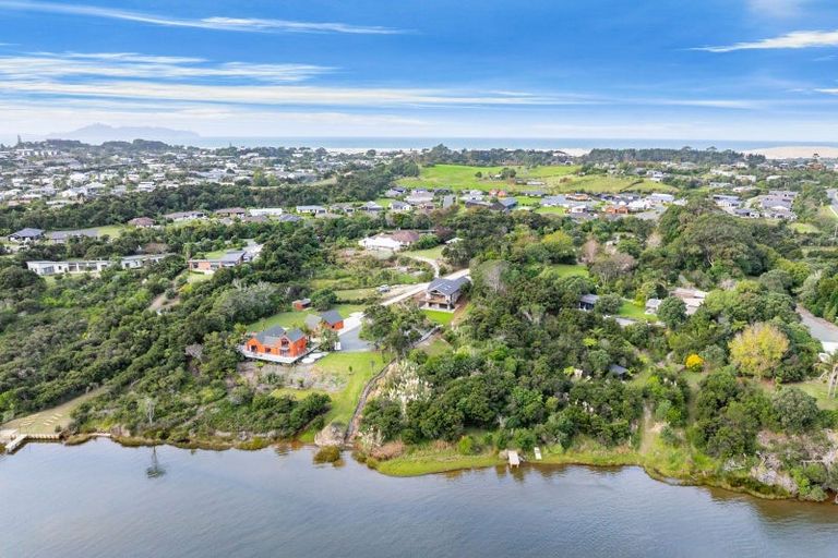 Photo of property in 52a Estuary Drive, Mangawhai Heads, Mangawhai, 0505