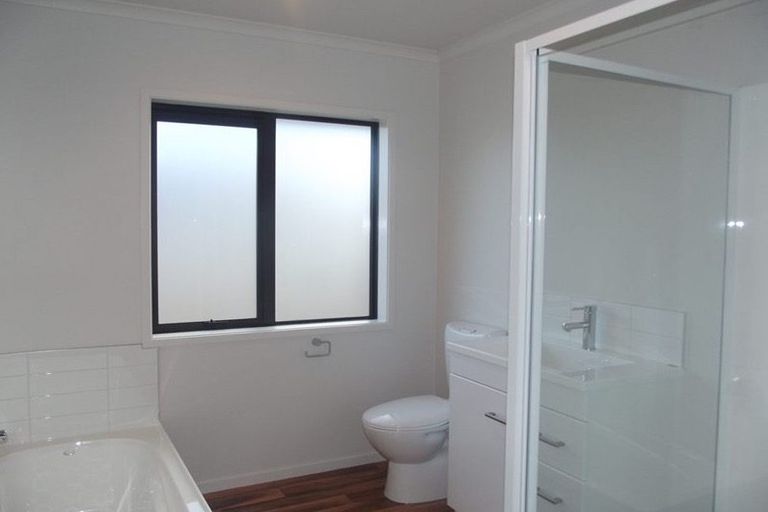 Photo of property in 18 Diamond Grove, Brown Owl, Upper Hutt, 5018