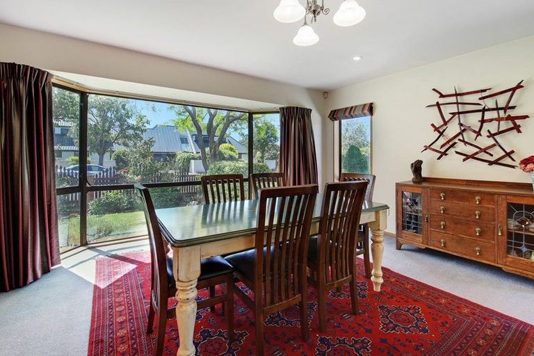 Photo of property in 72 Lowry Avenue, Redwood, Christchurch, 8051