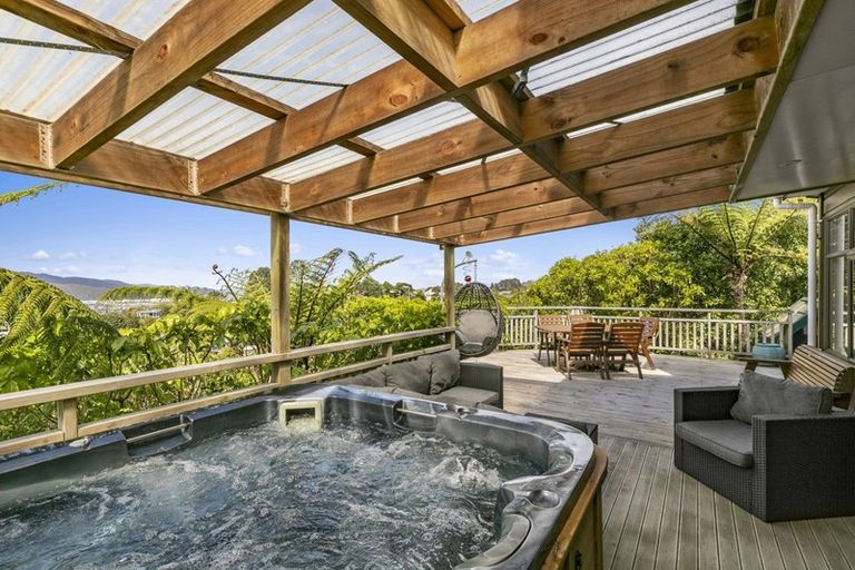 Photo of property in 5 Avonlea Grove, Belmont, Lower Hutt, 5010