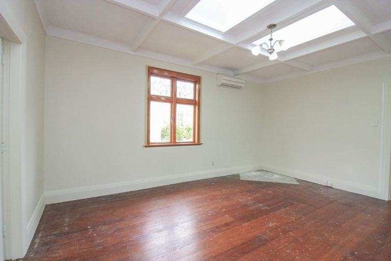 Photo of property in 34 Birdwood Road, Waterloo, Lower Hutt, 5011