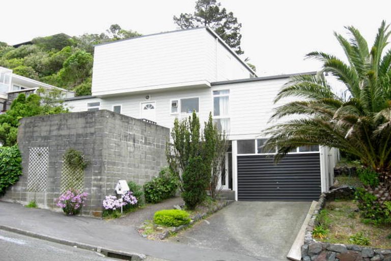 Photo of property in 21 Halifax Street, Kingston, Wellington, 6021