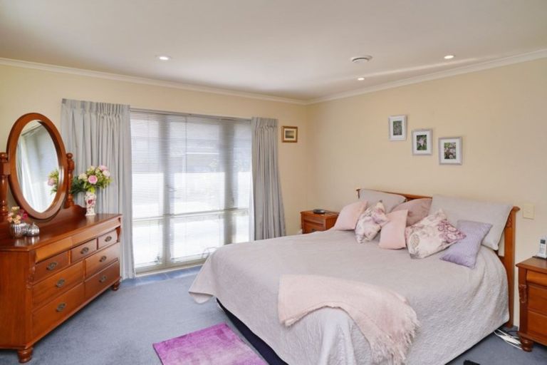 Photo of property in 13 Yellowlees Drive, Kaiapoi, 7630