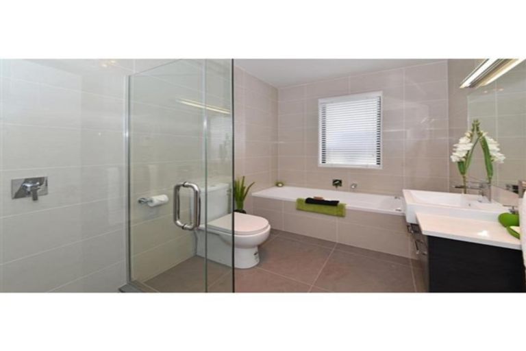 Photo of property in 15 Dawood Place, The Gardens, Auckland, 2105