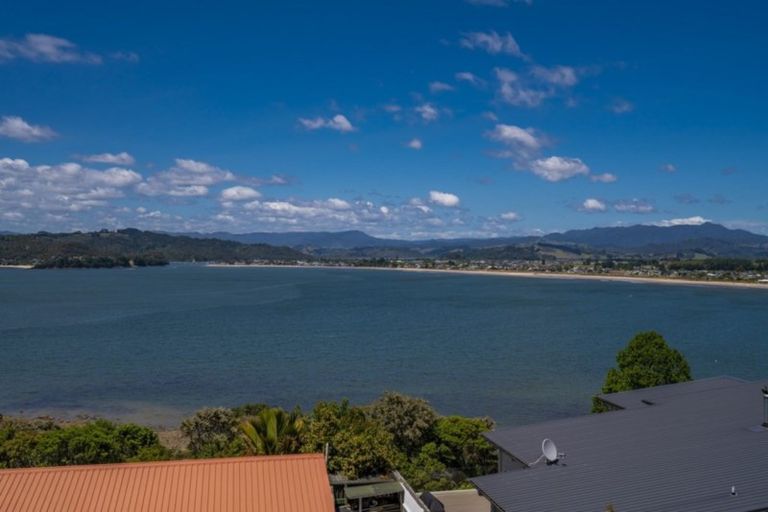 Photo of property in 4 Harbour Lights Terrace, Whitianga, 3592