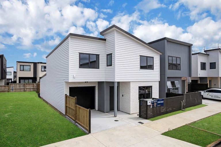 Photo of property in 19 Artemis Way, Flat Bush, 2019