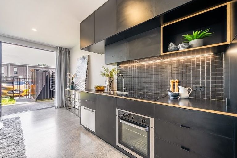 Photo of property in 6 Te Ara O Paetutu, Petone, Lower Hutt, 5012