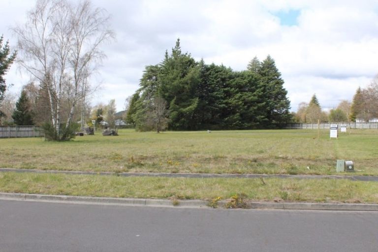Photo of property in 11 Ngahana Place, Turangi, 3334