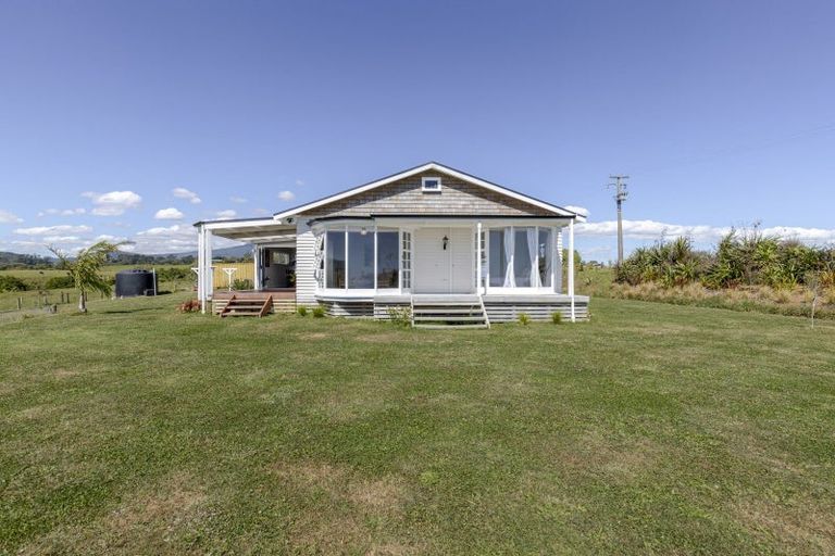 Photo of property in 207 Upper Pitone Road, Pitone, New Plymouth, 4374