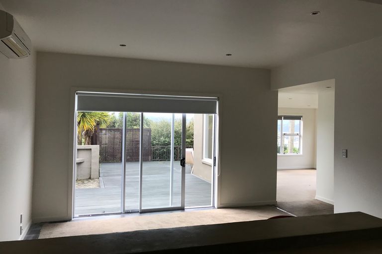 Photo of property in 27 Earls Road, Saint Clair, Dunedin, 9012