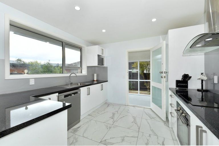 Photo of property in 36c Waimairi Road, Upper Riccarton, Christchurch, 8041