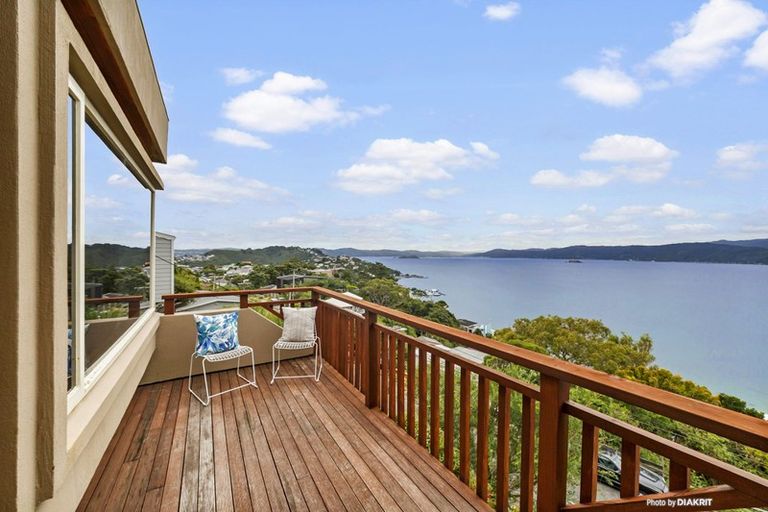 Photo of property in 75 Seatoun Heights Road, Seatoun, Wellington, 6022