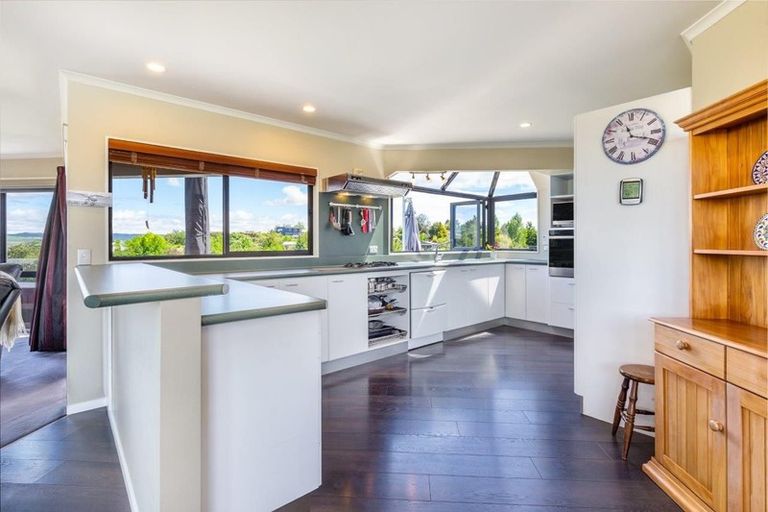 Photo of property in 78 Harvey Street, Waipahihi, Taupo, 3330