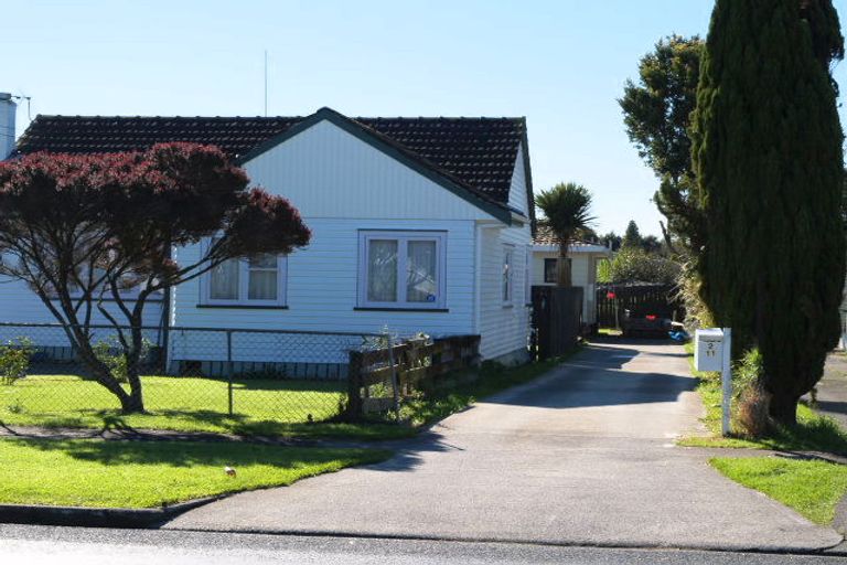 Photo of property in 5b John Street, Mangere East, Auckland, 2024