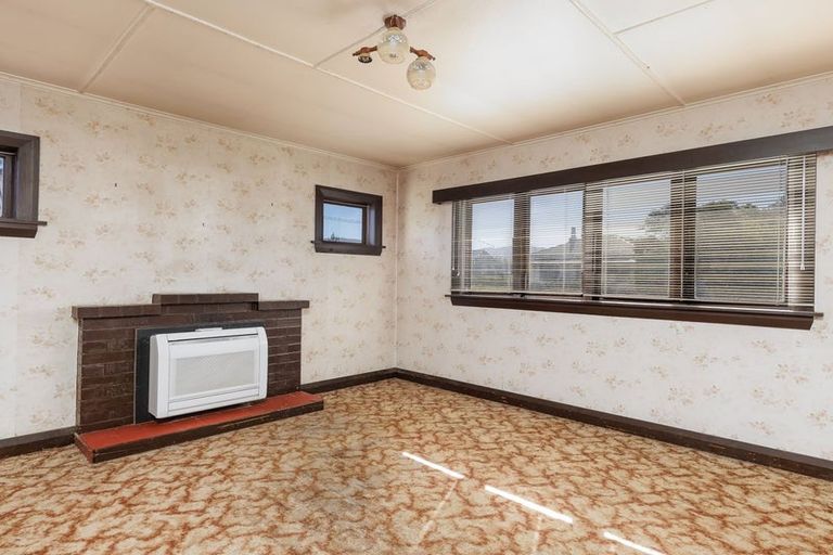 Photo of property in 17 Edward Street, Waimate, 7924