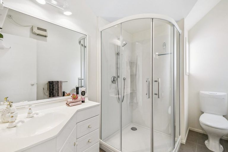 Photo of property in 3/67 Bolton Street, Kelburn, Wellington, 6012