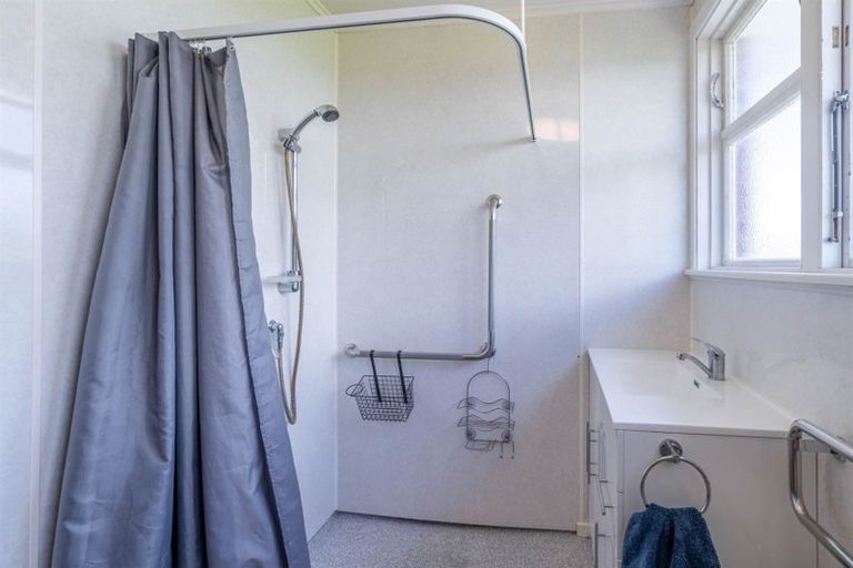 Photo of property in 15 Manapouri Street, Strathern, Invercargill, 9812