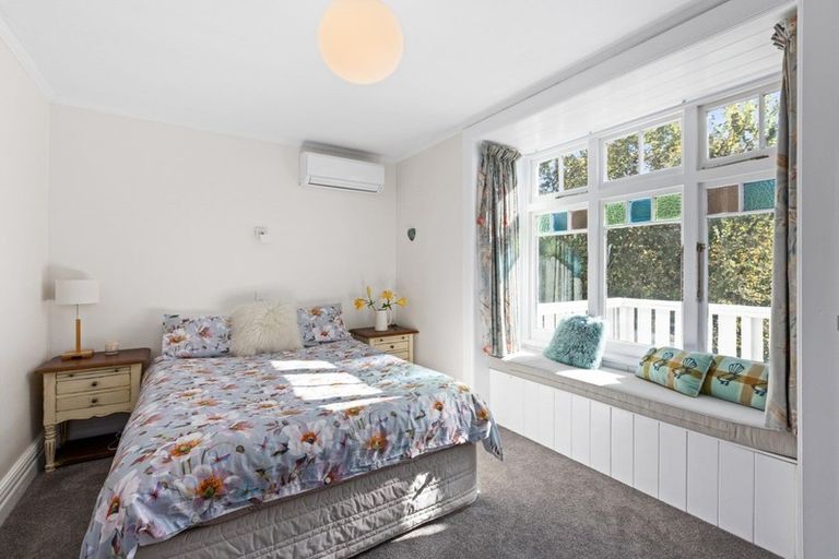Photo of property in 20 Enfield Road, Hospital Hill, Napier, 4110