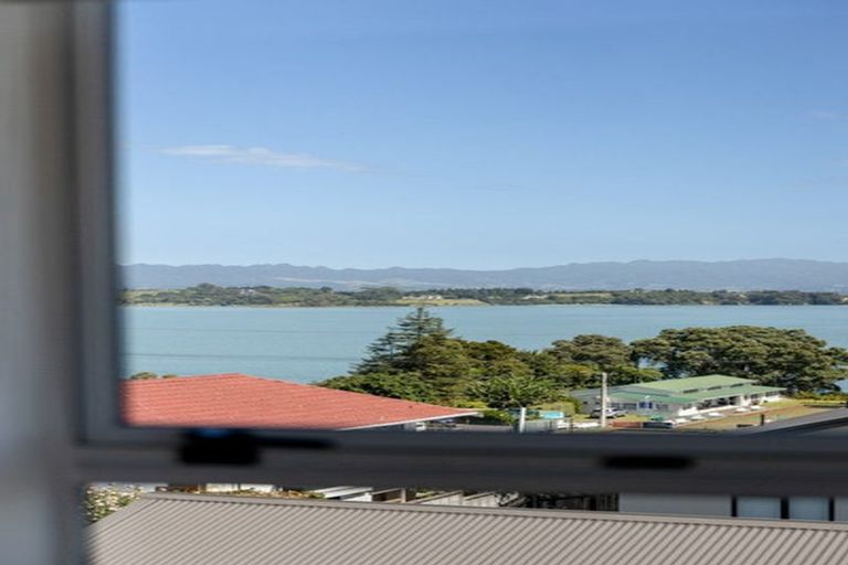 Photo of property in 6 Coppelia Avenue, Omokoroa, 3114