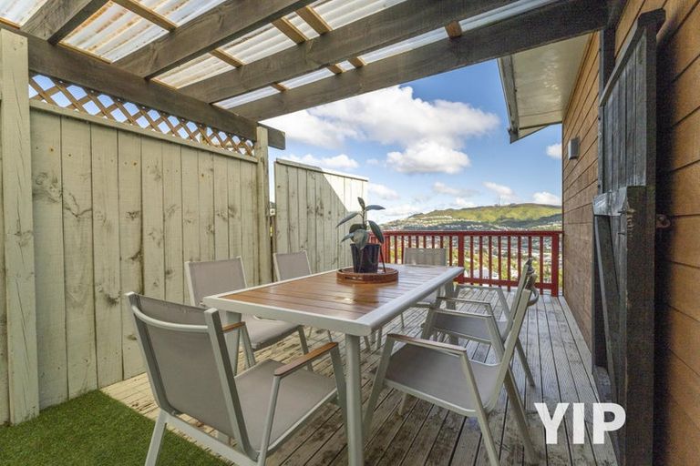 Photo of property in 21 Pelorous Street, Paparangi, Wellington, 6037