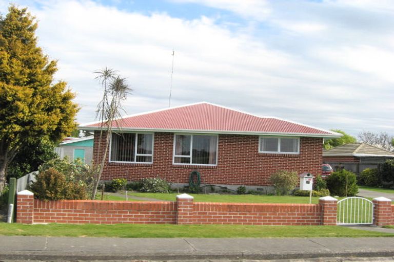 Photo of property in 17 Cam Road, Kaiapoi, 7630