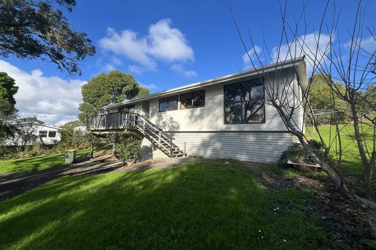 Photo of property in 39 Rautawhiri Road, Helensville, 0800