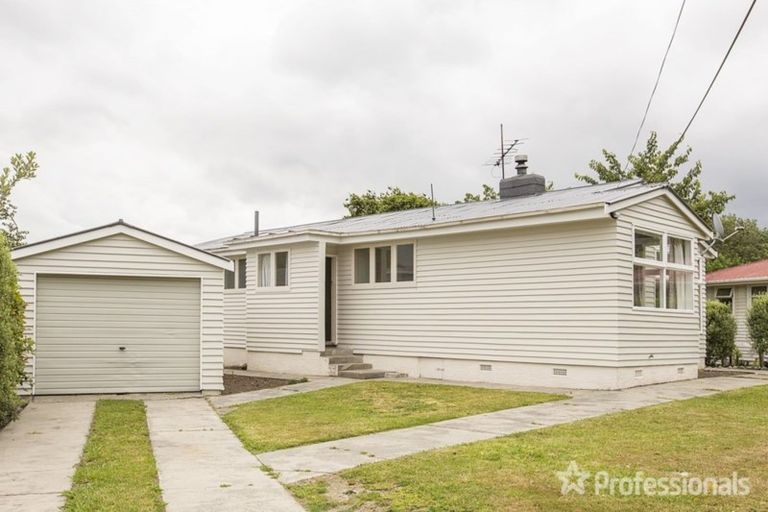 Photo of property in 8 Fox Street, Featherston, 5710