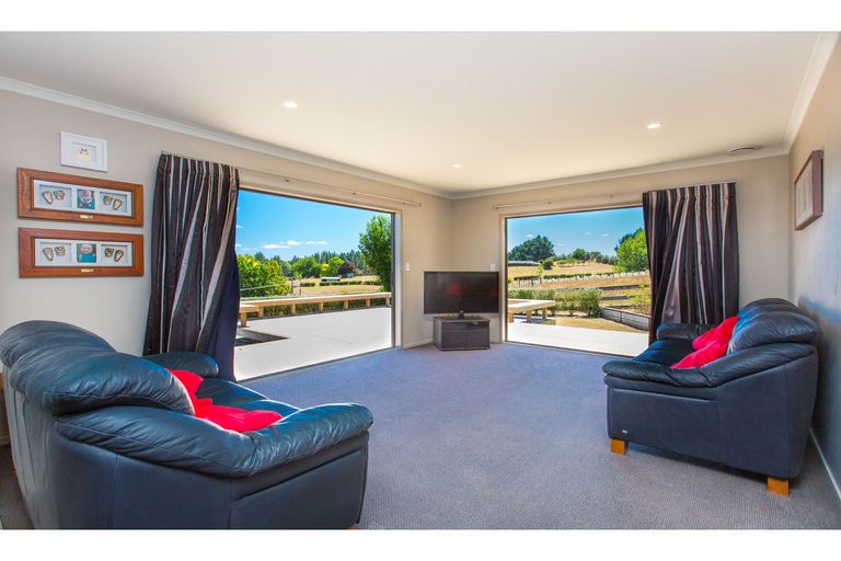 Photo of property in 1734 Kakaramea Road, Ngahinapouri, Hamilton, 3290