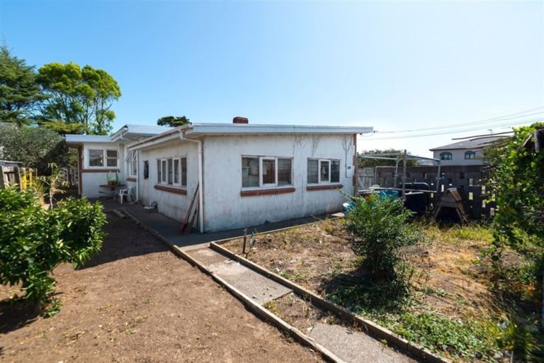 Photo of property in 2a Colin Street, Mangere, Auckland, 2022