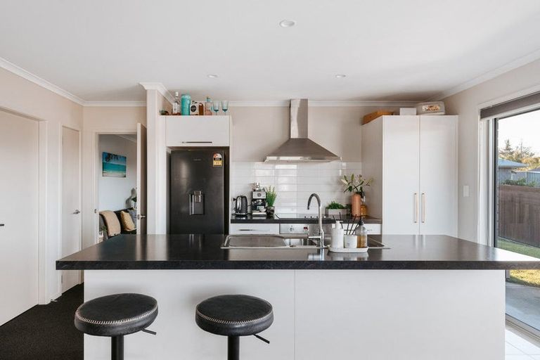 Photo of property in 31 Fairfax Crescent, Pyes Pa, Tauranga, 3112