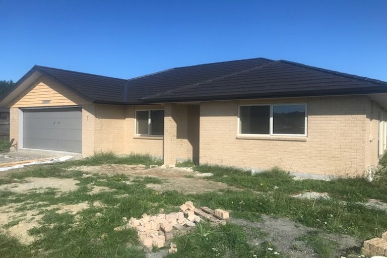 Photo of property in 3 Madison Street, Carterton, 5713