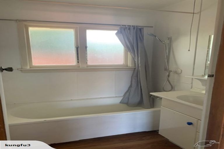 Photo of property in 36 Lyndhurst Crescent, Aranui, Christchurch, 8061