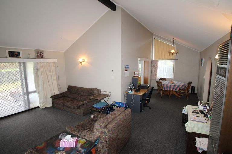 Photo of property in 14 Chaucer Place, Owhata, Rotorua, 3010