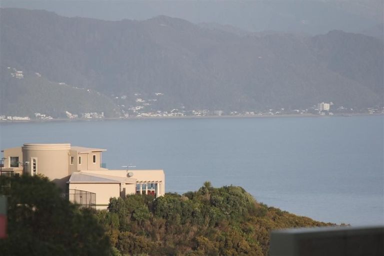 Photo of property in 15a Cypress Drive, Maungaraki, Lower Hutt, 5010