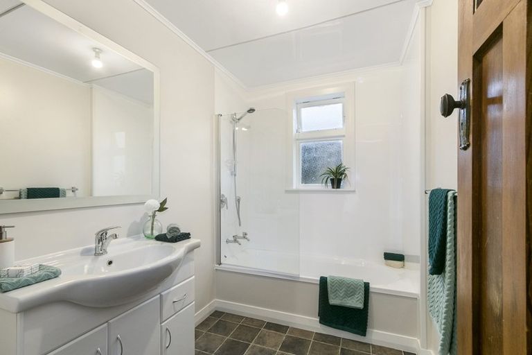 Photo of property in 10 Jessie Street, Petone, Lower Hutt, 5012