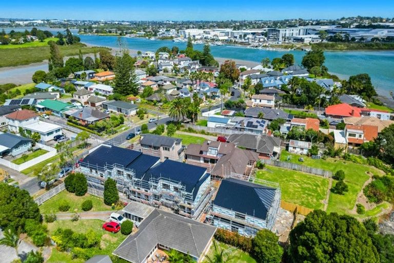 Photo of property in 39 Millen Avenue, Pakuranga, Auckland, 2010