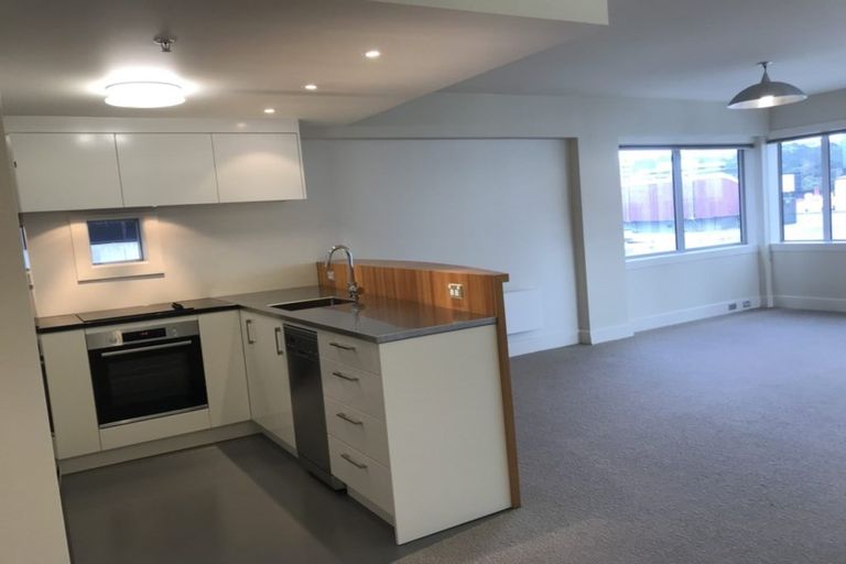 Photo of property in St Pauls Apartments, 111/43 Mulgrave Street, Thorndon, Wellington, 6011