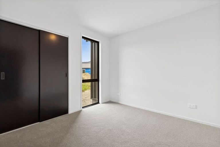 Photo of property in 12 Moonstone Street, Albert Town, Wanaka, 9305