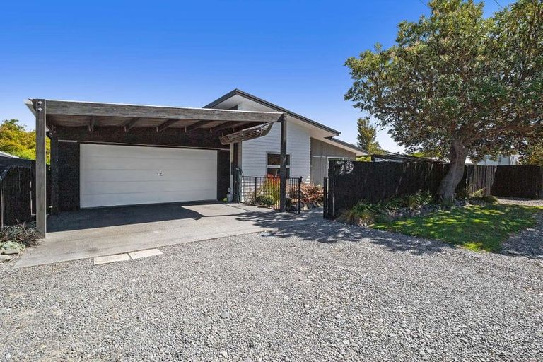 Photo of property in 79 Dunns Avenue, The Pines Beach, 7630