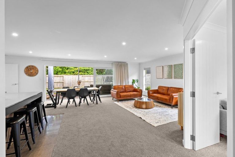 Photo of property in 31 Freedom Drive, Kelvin Grove, Palmerston North, 4414