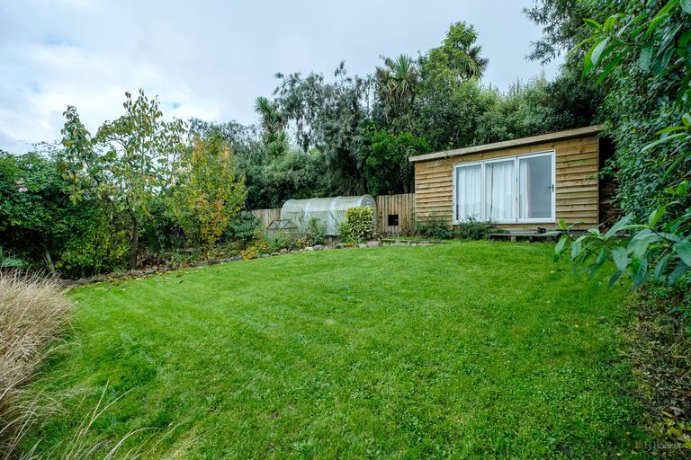 Photo of property in 18 Macdonald Street, Geraldine, 7930